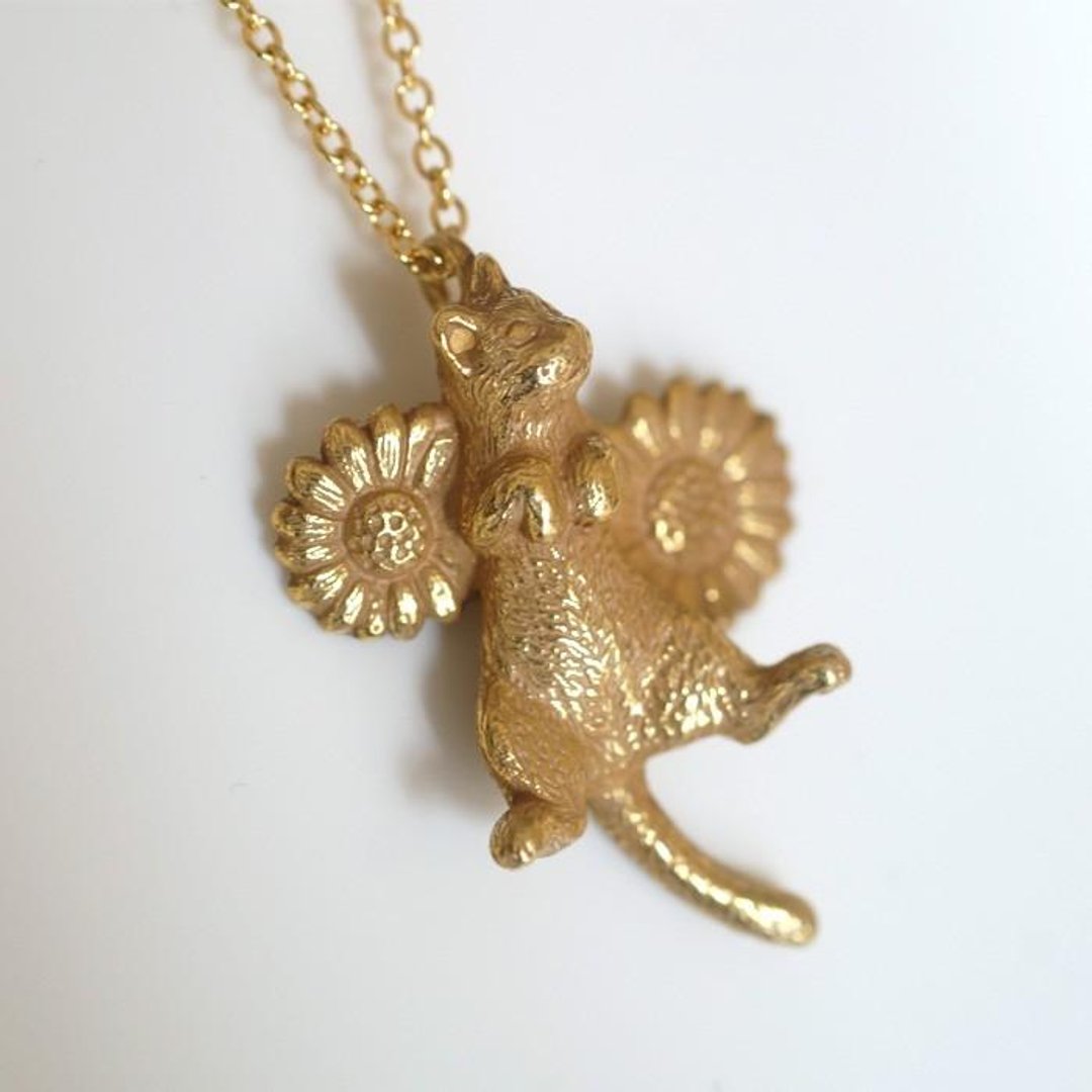 Goron cat pendant antique gold - 项链 - 其他金属 金色