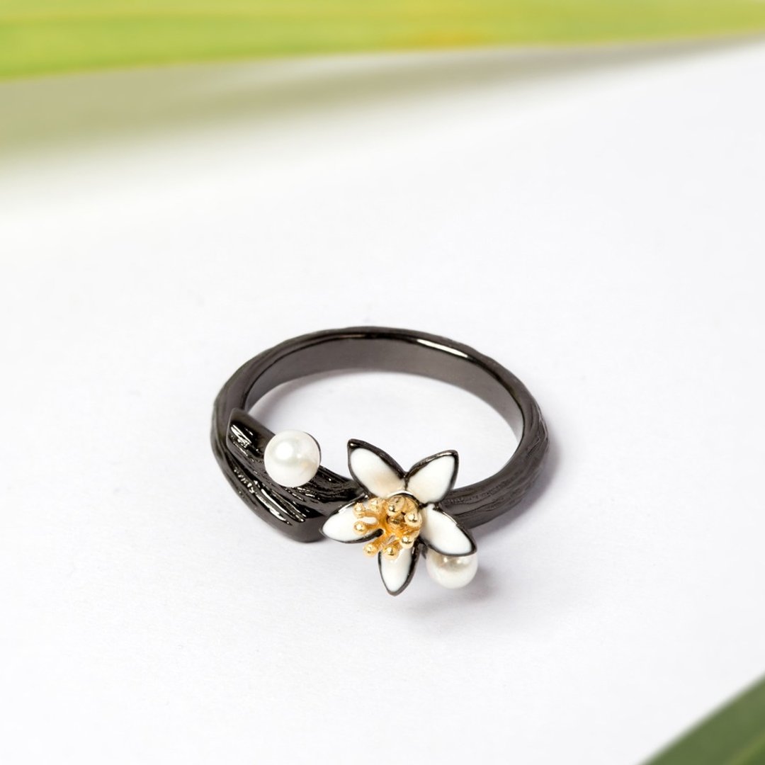The Blossom Ring (925 Sterling Silver, Black Rhodium Plated) - 戒指 - 纯银 黑色