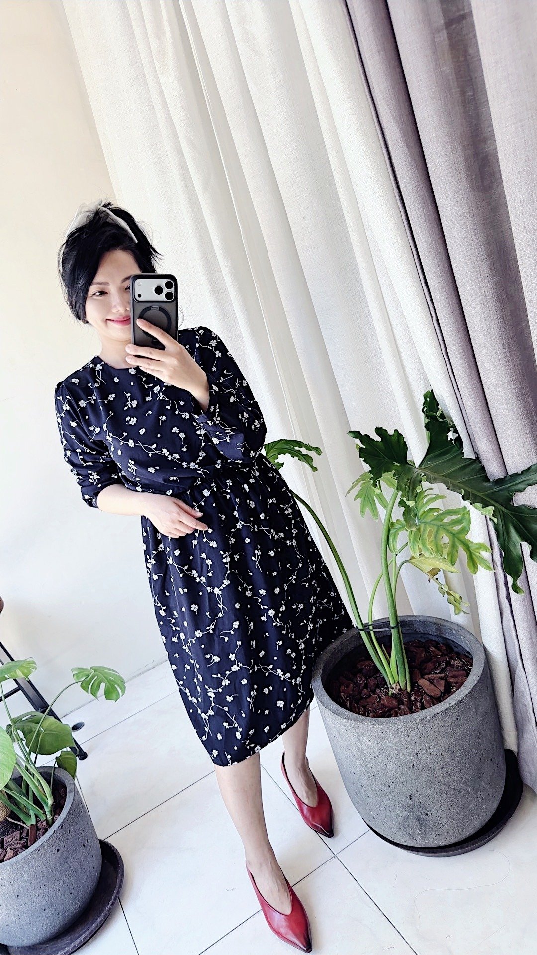 深蓝纯白飘逸花卉薄料纺纱 长裙洋装连身裙连衣裙古着ドレス Dress - 洋装/连衣裙 - 聚酯纤维 多色