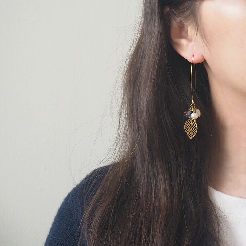 丰硕果实 黄铜耳环 捷克玻璃珠 天然珍珠 轻珠宝 - 耳环/耳夹 - 铜/黄铜 紫色