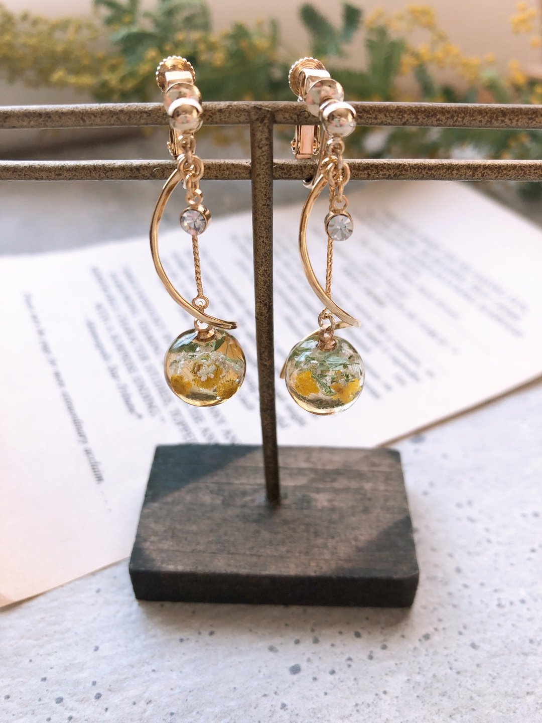 Mimosa and twist charm drop earrings, Clip-On - 耳环/耳夹 - 植物．花 黄色