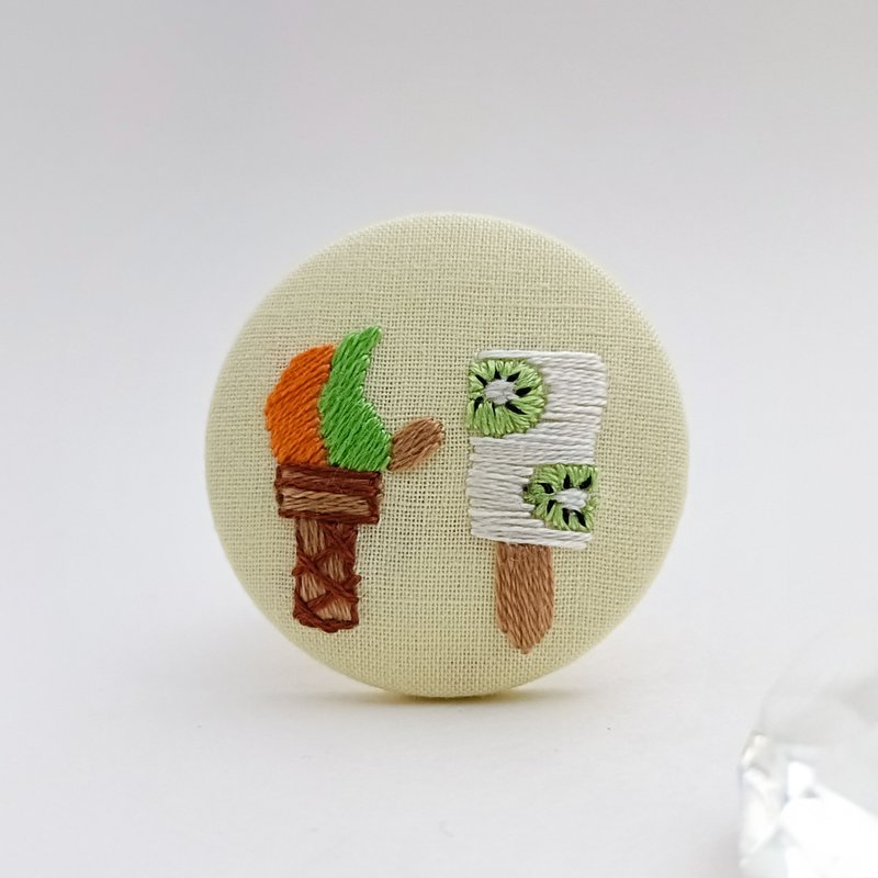 义式冰淇淋与奇异果冰棒刺绣胸针 - 胸针 - 棉．麻 绿色