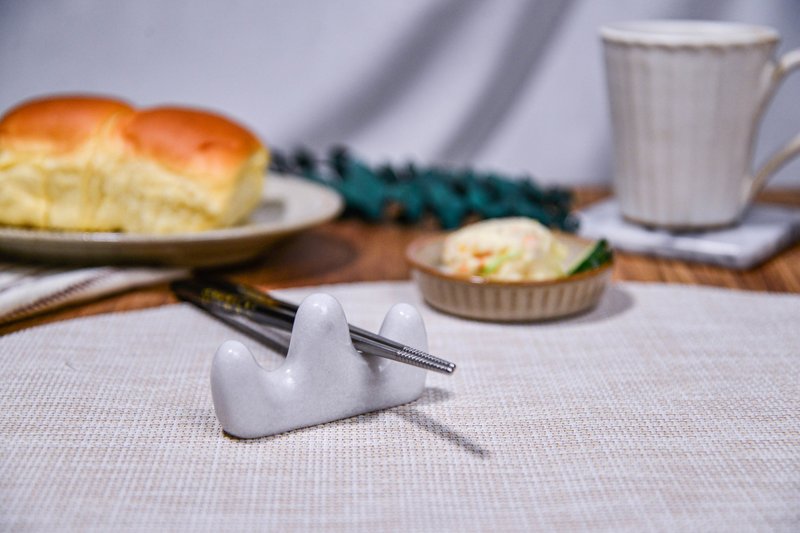 大理石山形筷架 - 摆饰 - 石头 银色