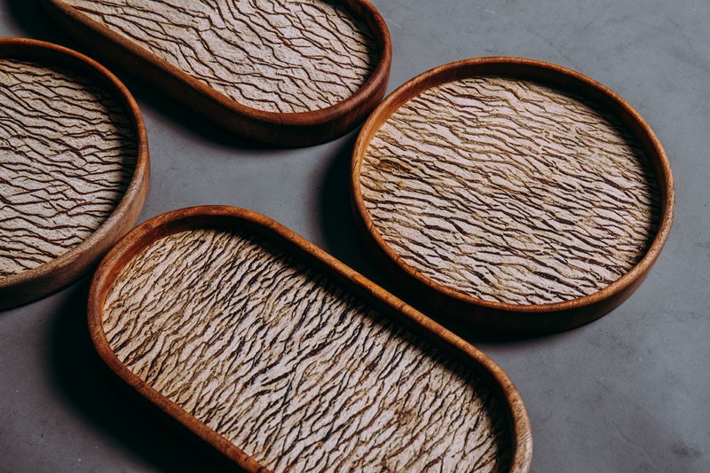 山雾系列构树纹面原木餐盘 餐桌设计 绿色家居 - 盘子/餐盘/盘架 - 木头 咖啡色