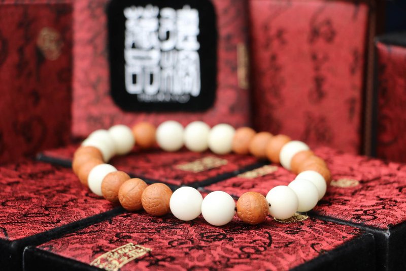 尼泊尔正统凤眼菩提子 14mm 27颗 白玉菩提根 菩提子 佛珠 念珠 - 手链/手环 - 植物．花 