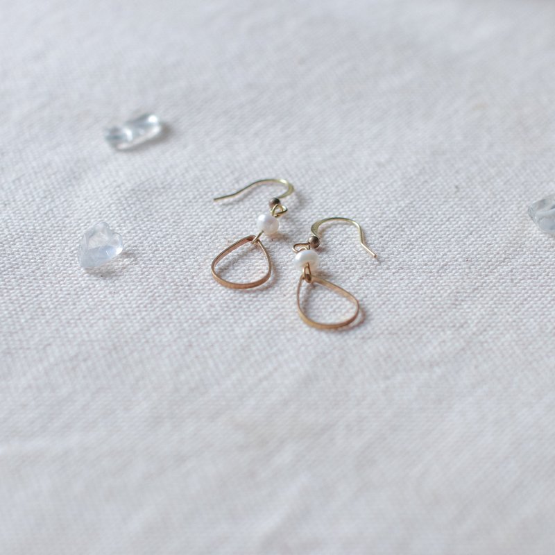 淡水珍珠几何耳环-雨滴/耳针/夹式/可定制 - 耳环/耳夹 - 珍珠 白色