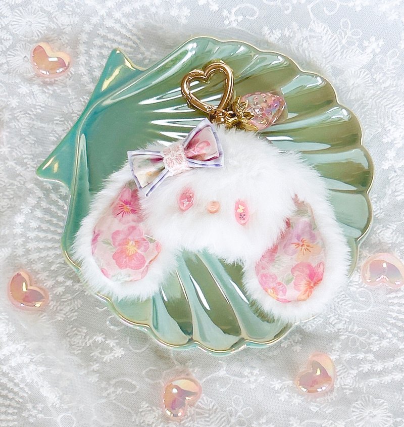 钥匙扣 玩偶 布偶 兔子 丝带 Liberty面料 plumeおかおちゃんmini - 钥匙链/钥匙包 - 聚酯纤维 白色