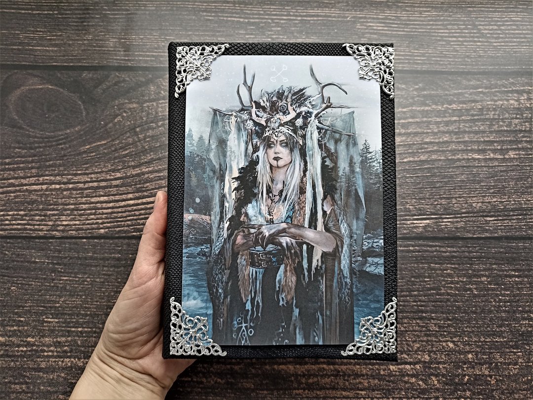 阴影之书 巫师的咒语书 巫术日记 巫术初学者书 阴影之书 - 笔记本/手帐 - 纸 黑色