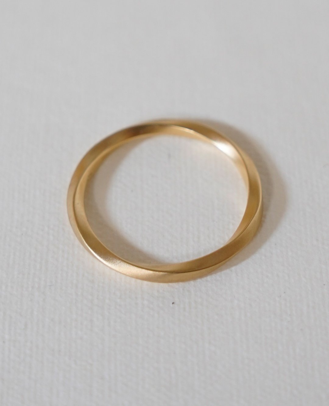 K18 Wave Ring - 戒指 - 纸 金色