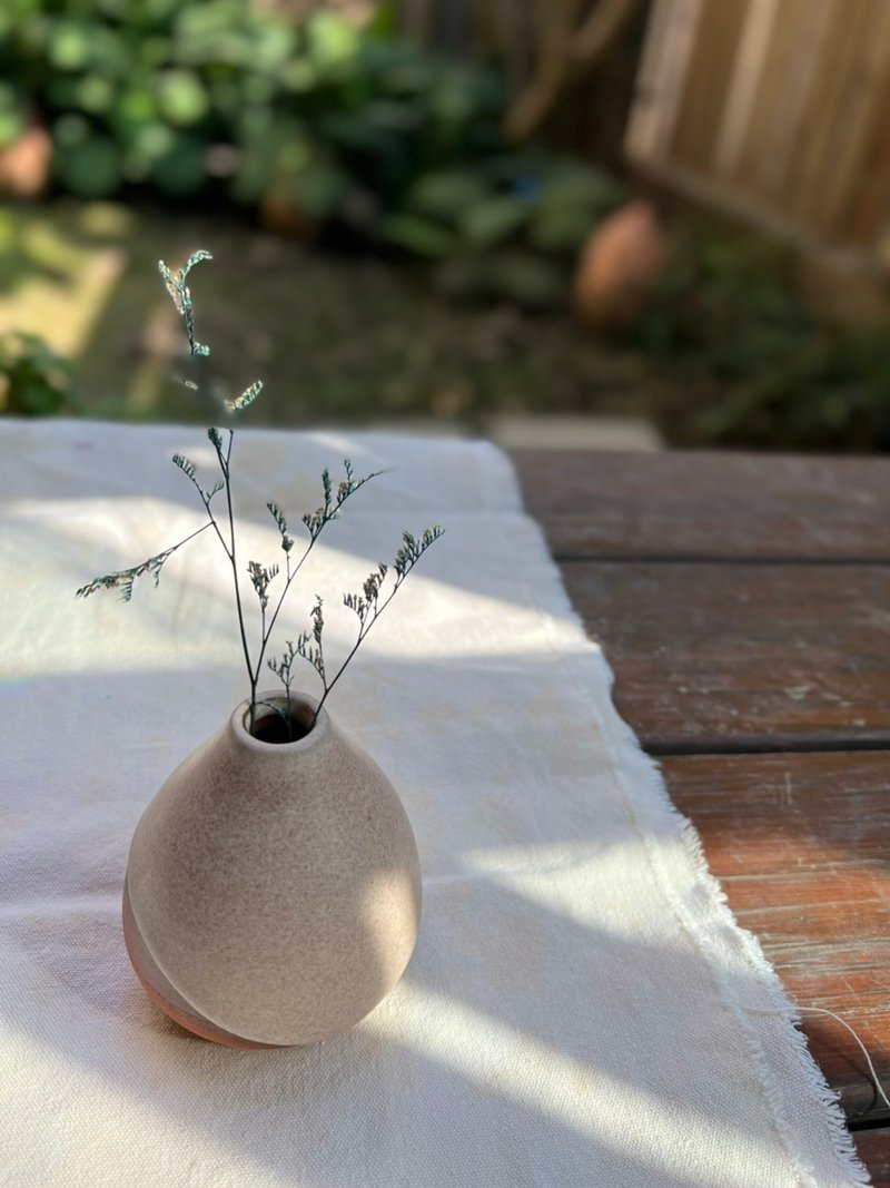 37号 小花瓶 - 牛奶可可系列 - 花瓶/陶器 - 陶 卡其色