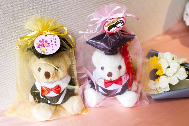 毕业礼物-纱袋装可爱毕业熊娃娃(送毕业同学祝福毕业快乐) - 玩偶/公仔 - 其他材质 多色