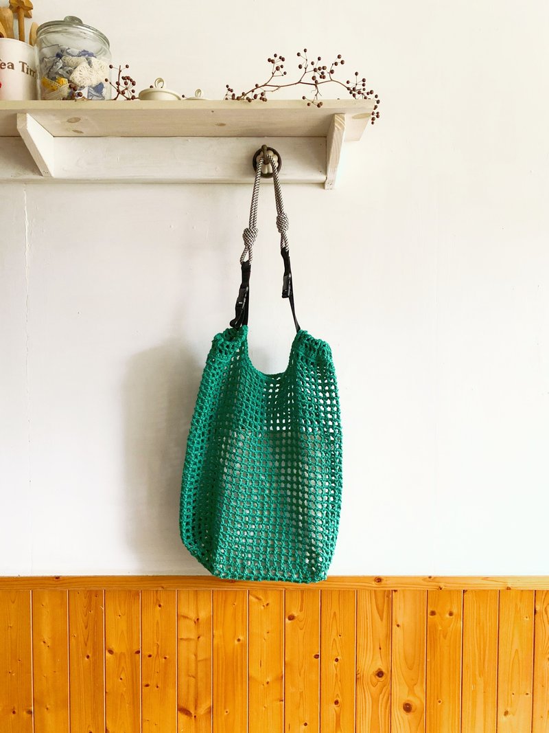 【好日手作】Handmade。手工韩国棉线编织镂空邮差绿斜背大包 - 侧背包/斜挎包 - 棉．麻 绿色