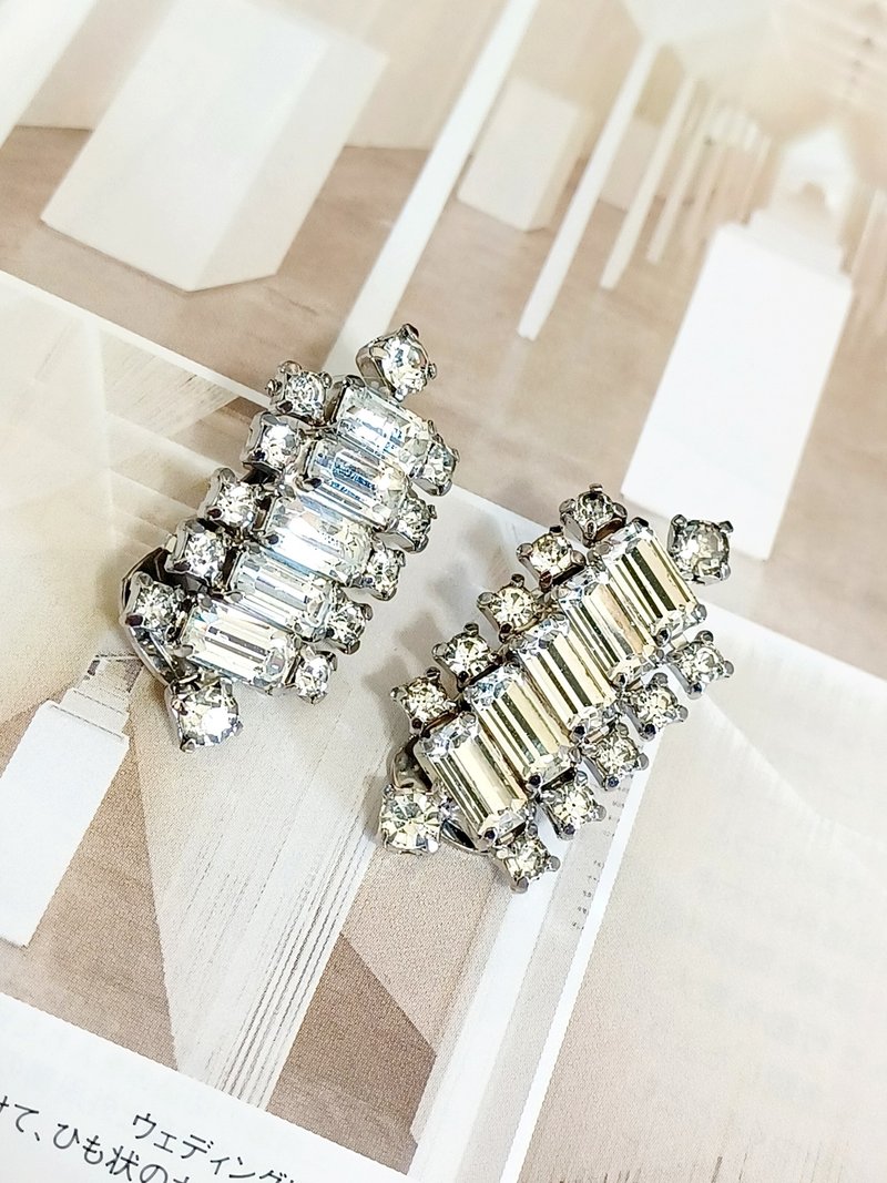 vintage jewelry 典雅长形满缀莱茵 夹式耳环 - 耳环/耳夹 - 其他金属 