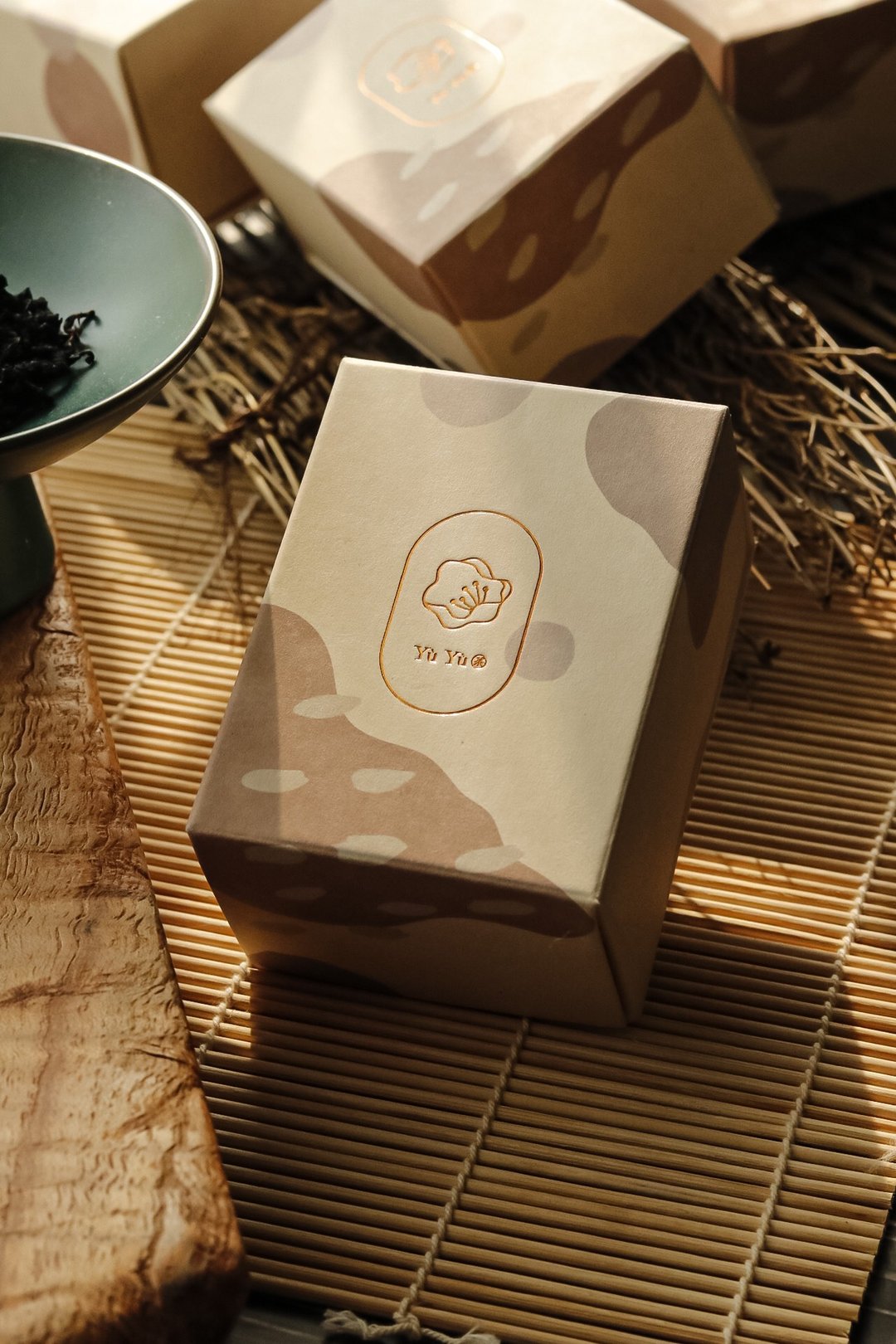 郁郁YùYù 夜来香金萱乌龙茶 - 茶 - 植物．花 透明