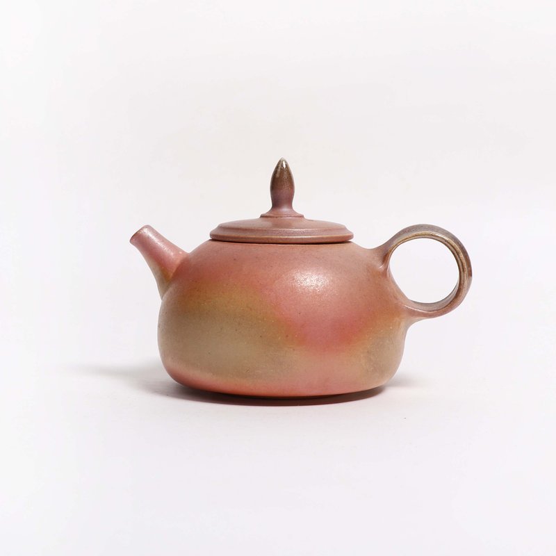 明芽窑 l 柴烧橘金后手壶 - 茶具/茶杯 - 陶 橘色