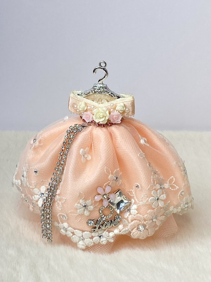 馨成女红-花朵系列手工蕾丝礼服钥匙圈 - 钥匙链/钥匙包 - 其他材质 