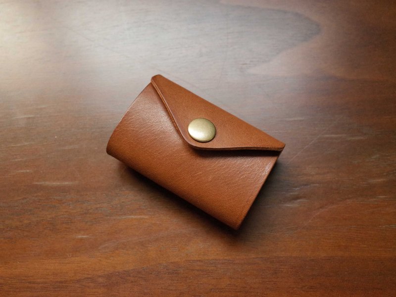 全植物鞣真皮耳机集线器－咖啡色 - 卷线器/电线收纳 - 真皮 咖啡色