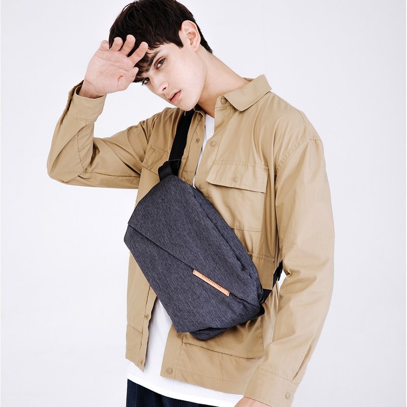 【NIID官方直营】Radiant R0 Plus 行动机能单肩包 - 牛仔蓝 - 侧背包/斜挎包 - 防水材质 蓝色