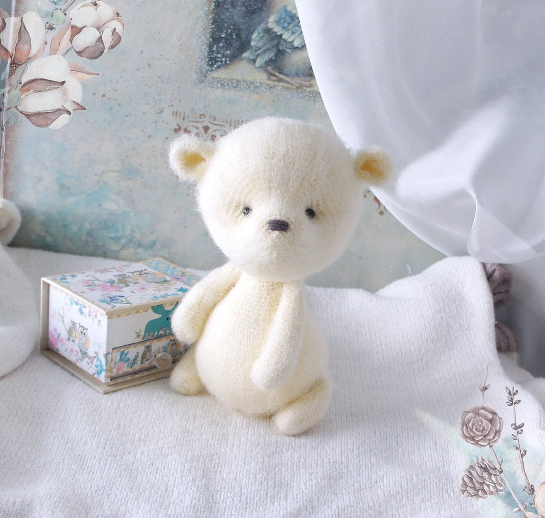 Stuffed Bear Toy, White Teddy Bear for Home decor, Woodland Soft Animal Toy - 玩具/玩偶 - 羊毛 白色