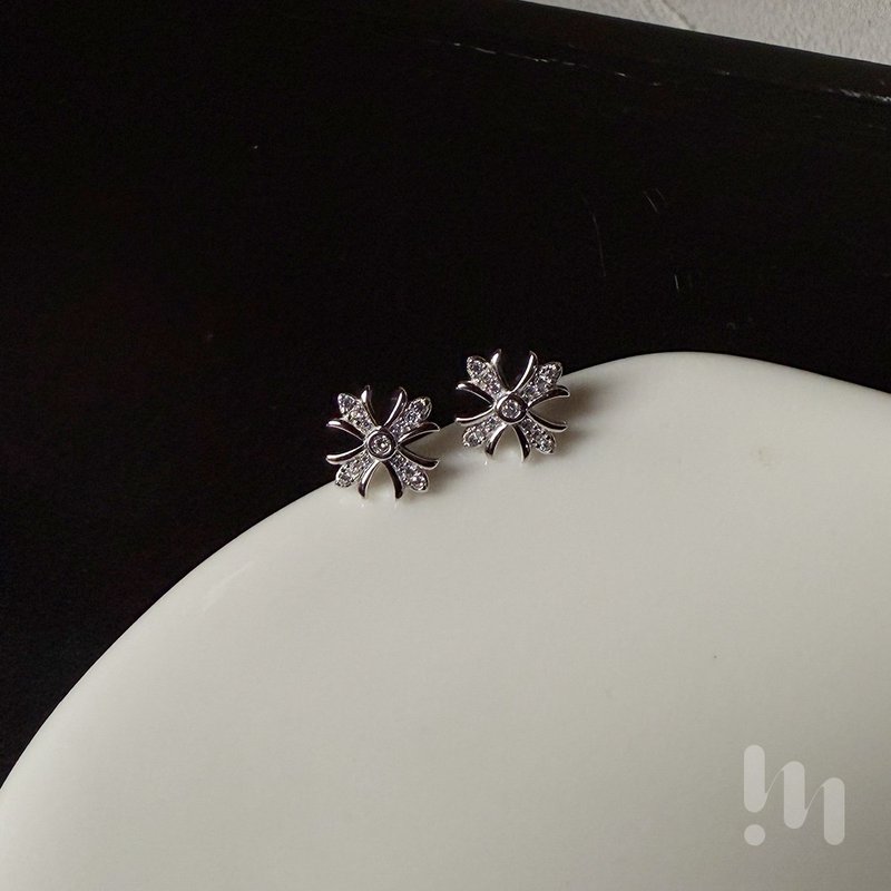 雪花闪耀 │ 锆石 925纯银 耳环 LIM:M PROJECT - 耳环/耳夹 - 纯银 银色