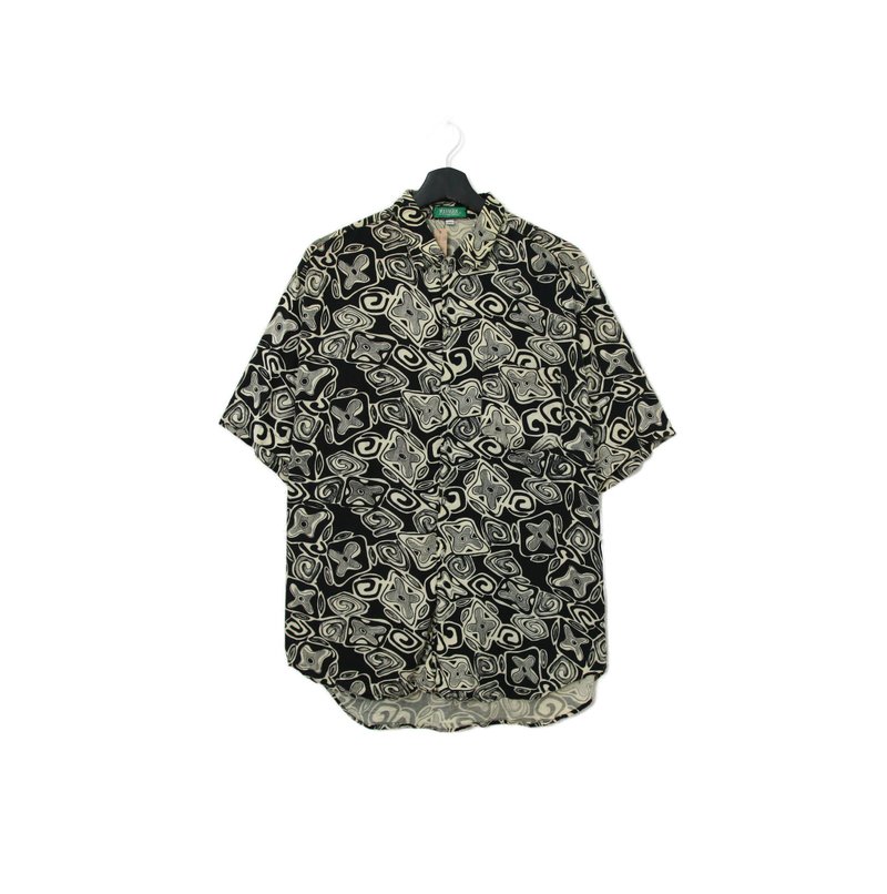 Back to Green- 短袖花衬衫 黑白花瓣图腾ss-18 vintage shirt - 男装衬衫 - 丝．绢 