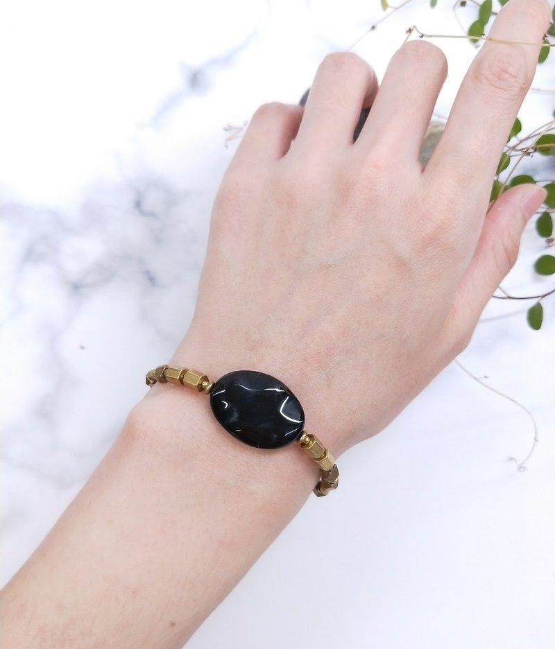 手链。 黑玉髓*黄铜百搭手串 - 手链/手环 - 宝石 黑色