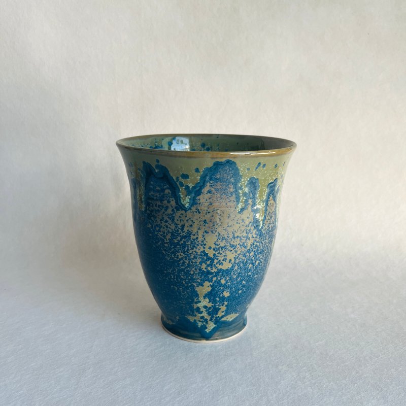绿野仙踪。手工陶瓷花瓶 花器 陶艺花道道具 新年礼物 - 花瓶/陶器 - 陶 绿色