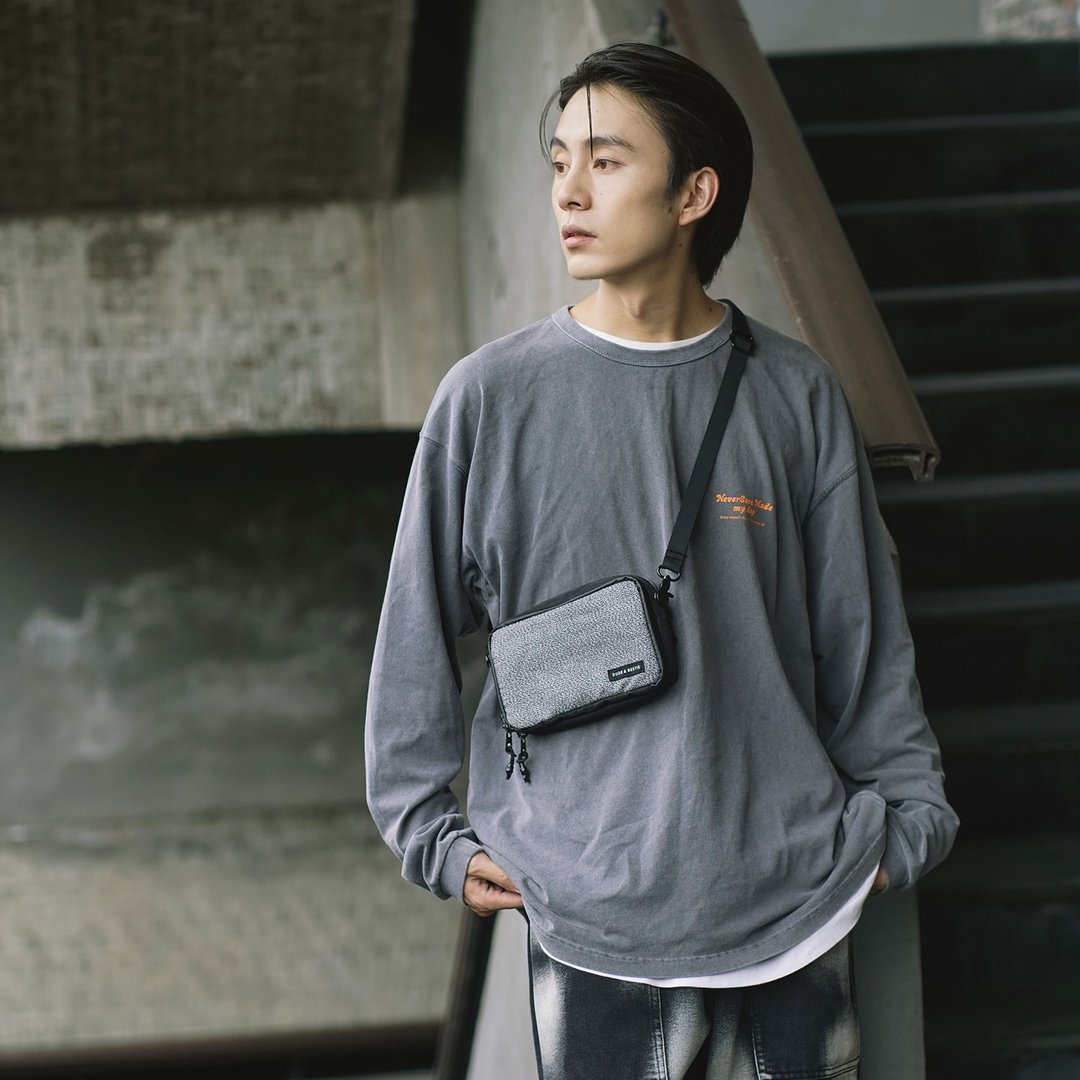 防割 防RFID盗取 小包 挂包 手机包 斜背包 旅行包 - 侧背包/斜挎包 - 聚酯纤维 黑色
