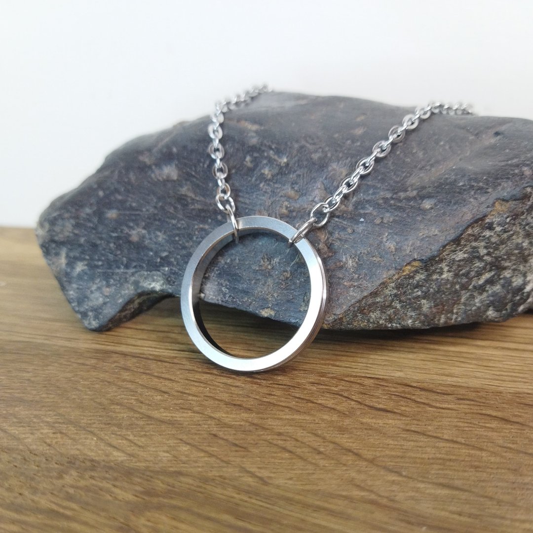 Good karma necklace. Eternity circle necklace for men. Circle of life necklace - 项链 - 其他金属 银色