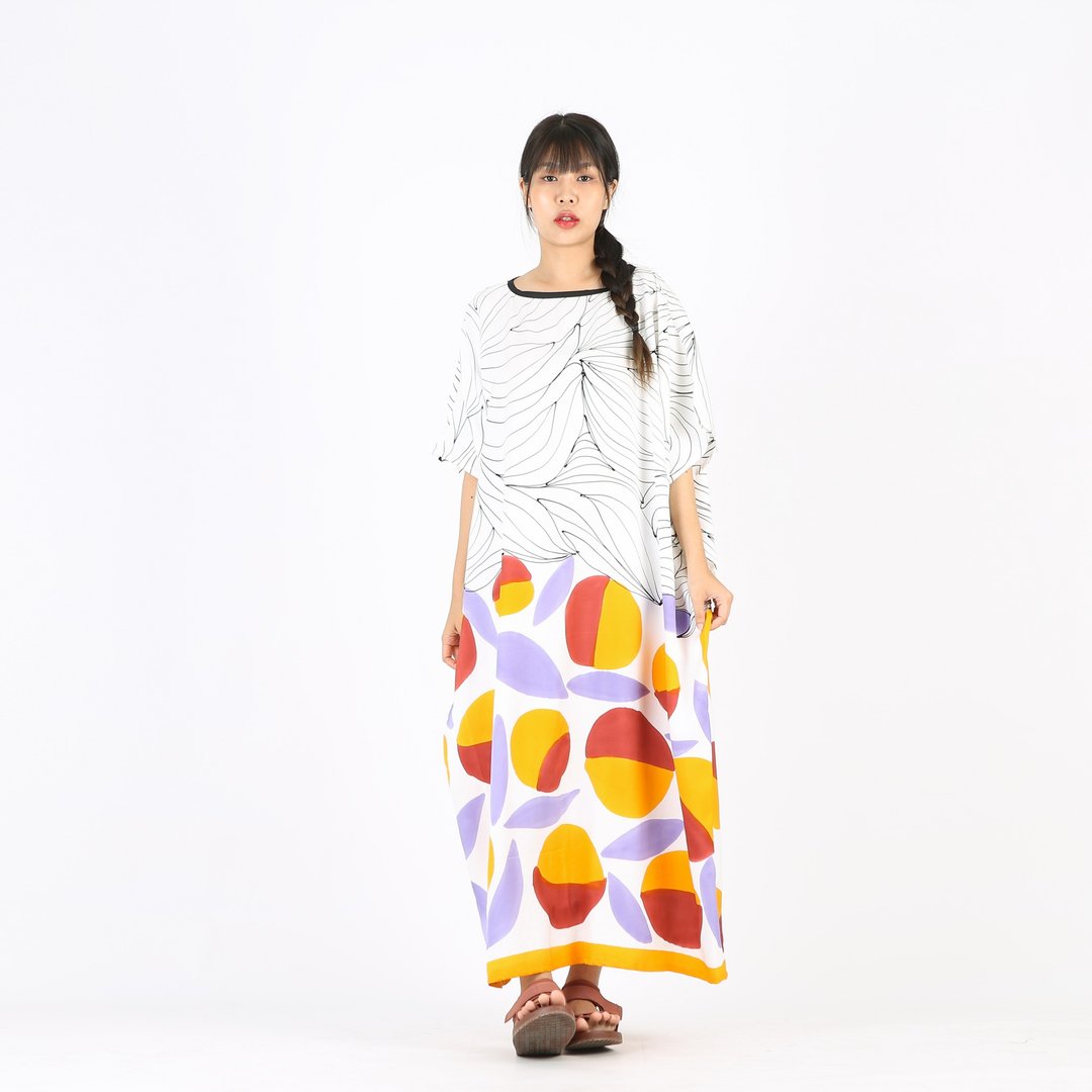 Kaftan hand paint Silk Satin Free Size - 洋装/连衣裙 - 丝．绢 白色