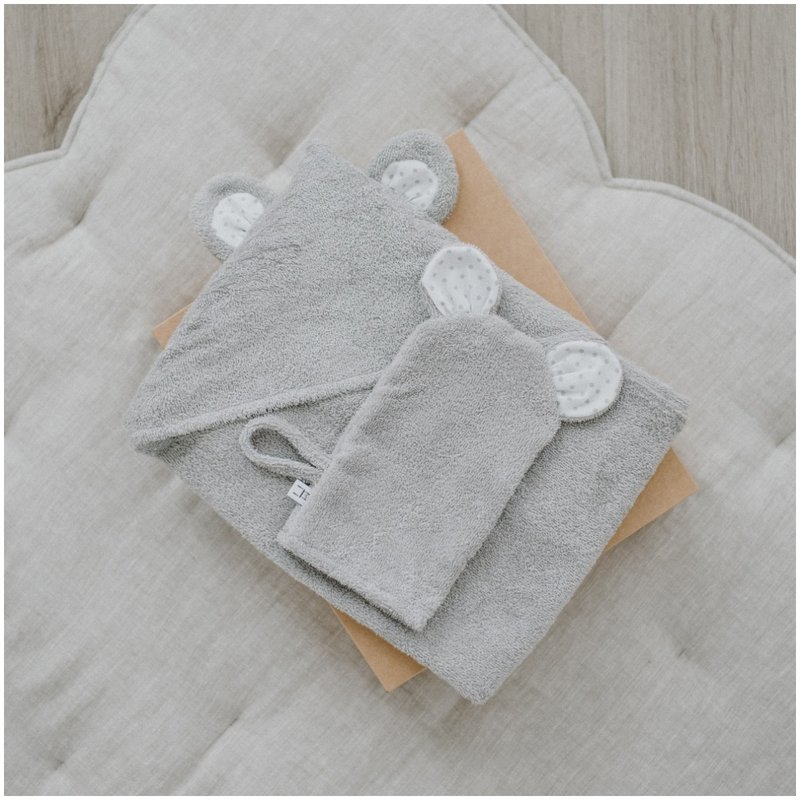 SET: Hooded Towel and Mitten grey set for a Baby or Toddler - 满月礼盒 - 棉．麻 灰色