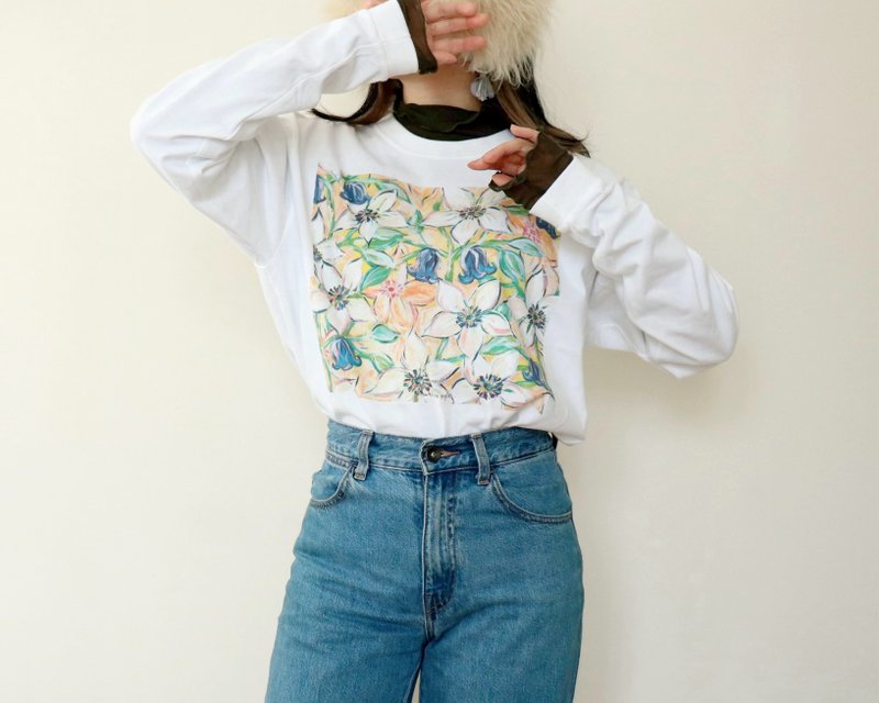 穿上艺术的长袖T恤 铁线莲 剪裁上衣 长袖 - 女装 T 恤 - 棉．麻 白色