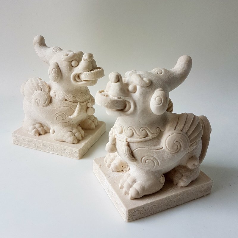 趋吉避凶的开运小物 扩香石家饰 - 貔貅加座 - 香薰/精油/线香 - 其他材质 白色