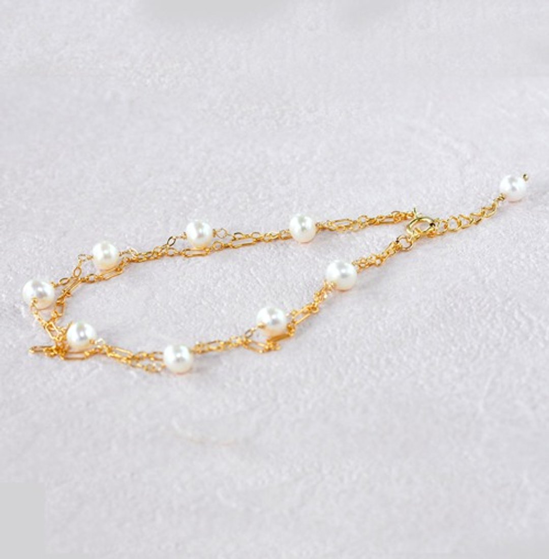 White pearl double station bracelet 14kgf - 手链/手环 - 宝石 