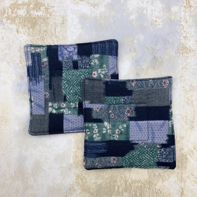 深林湖景。铺棉杯垫。两入一组。 - 杯垫 - 棉．麻 