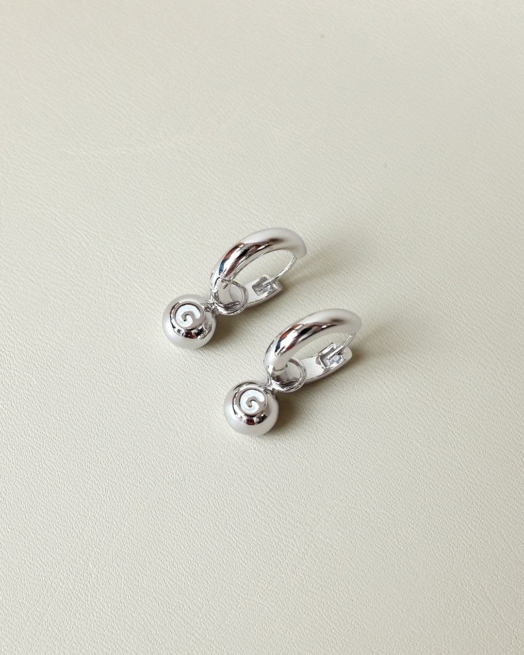 【雙 11 限定】  Anne Stone Hoops Earrings (Silver color - 耳环/耳夹 - 纯银 银色