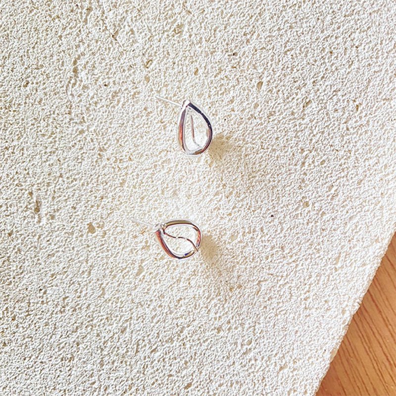 小叶子耳环 - 耳环/耳夹 - 银 银色