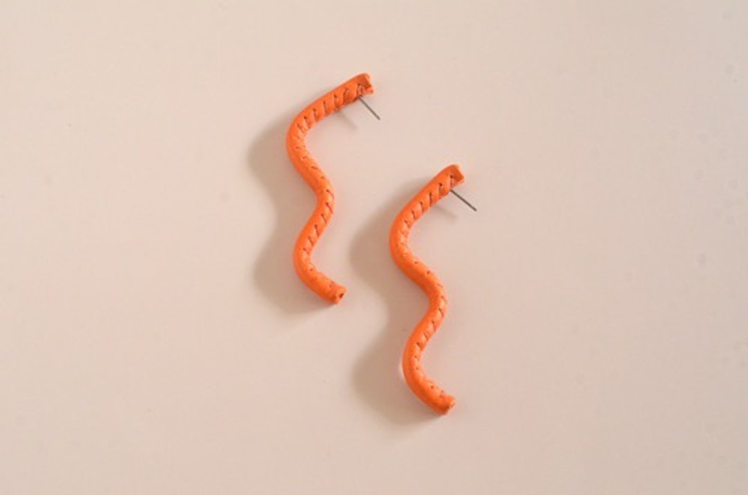Freely [leather earrings / Clip-On] orange - 耳环/耳夹 - 真皮 橘色