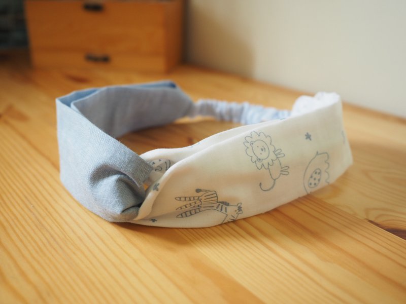 手作牛仔蓝拼白底动物图案发带 - 发饰 - 棉．麻 蓝色