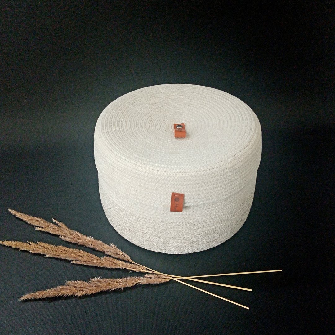 Round basket with lid for storage - 收纳用品 - 棉．麻 白色