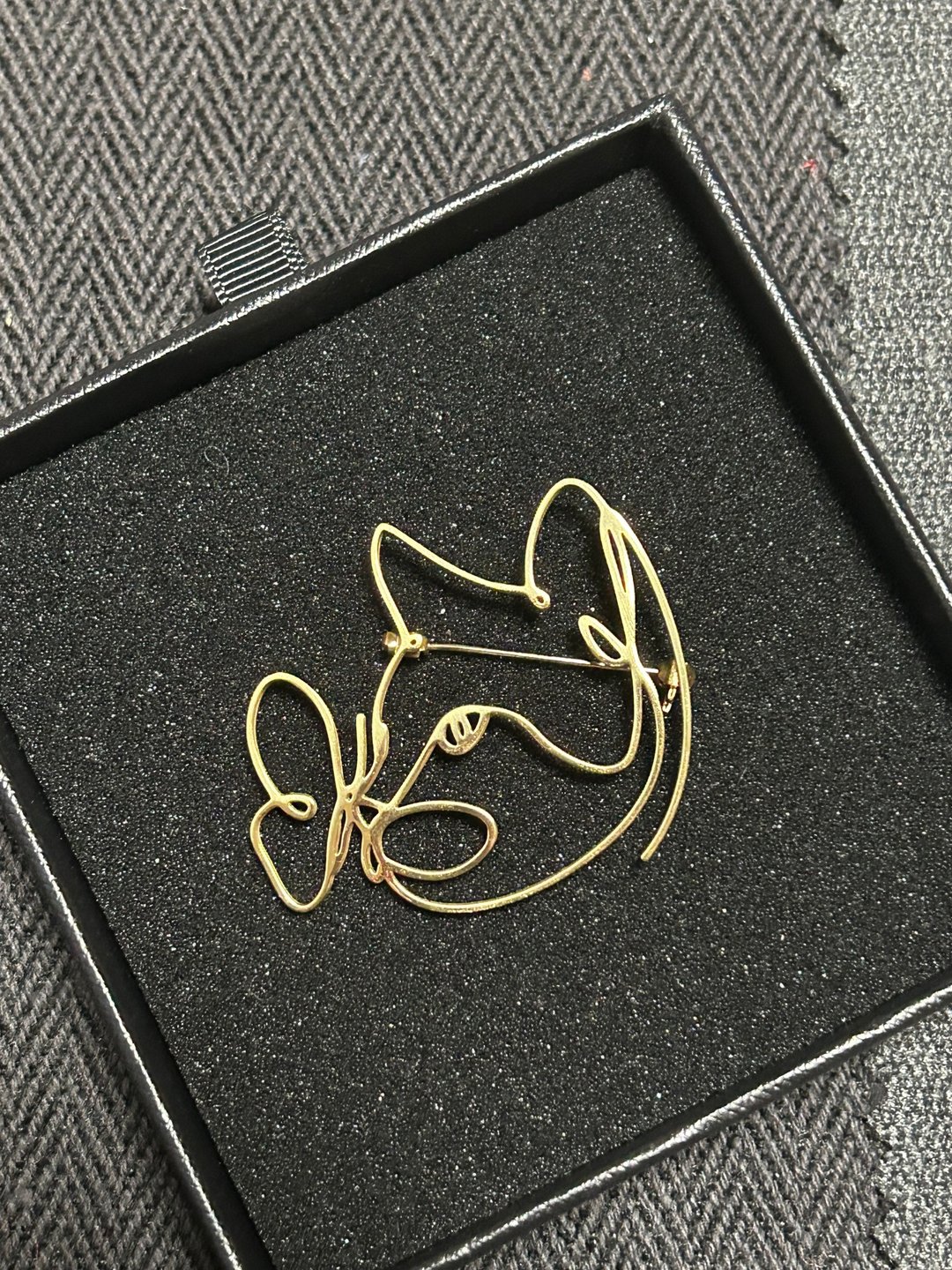 瞄奴胸针 - 胸针 - 其他金属 金色