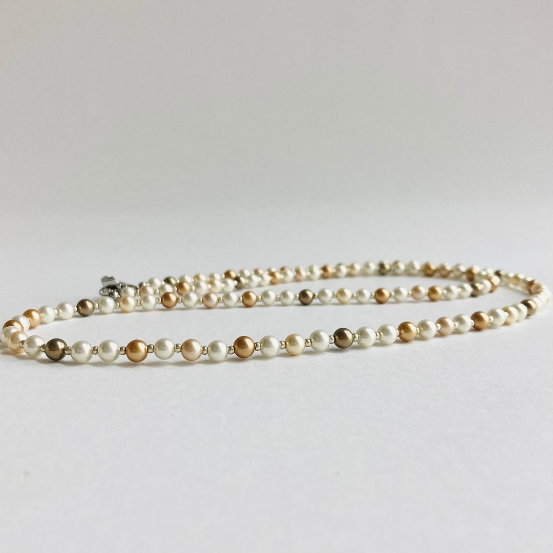 玻璃珍珠混色歌剧院项链／约5mm，全长约79cm／米白混色／R／日本制 - 项链 - 玻璃 卡其色