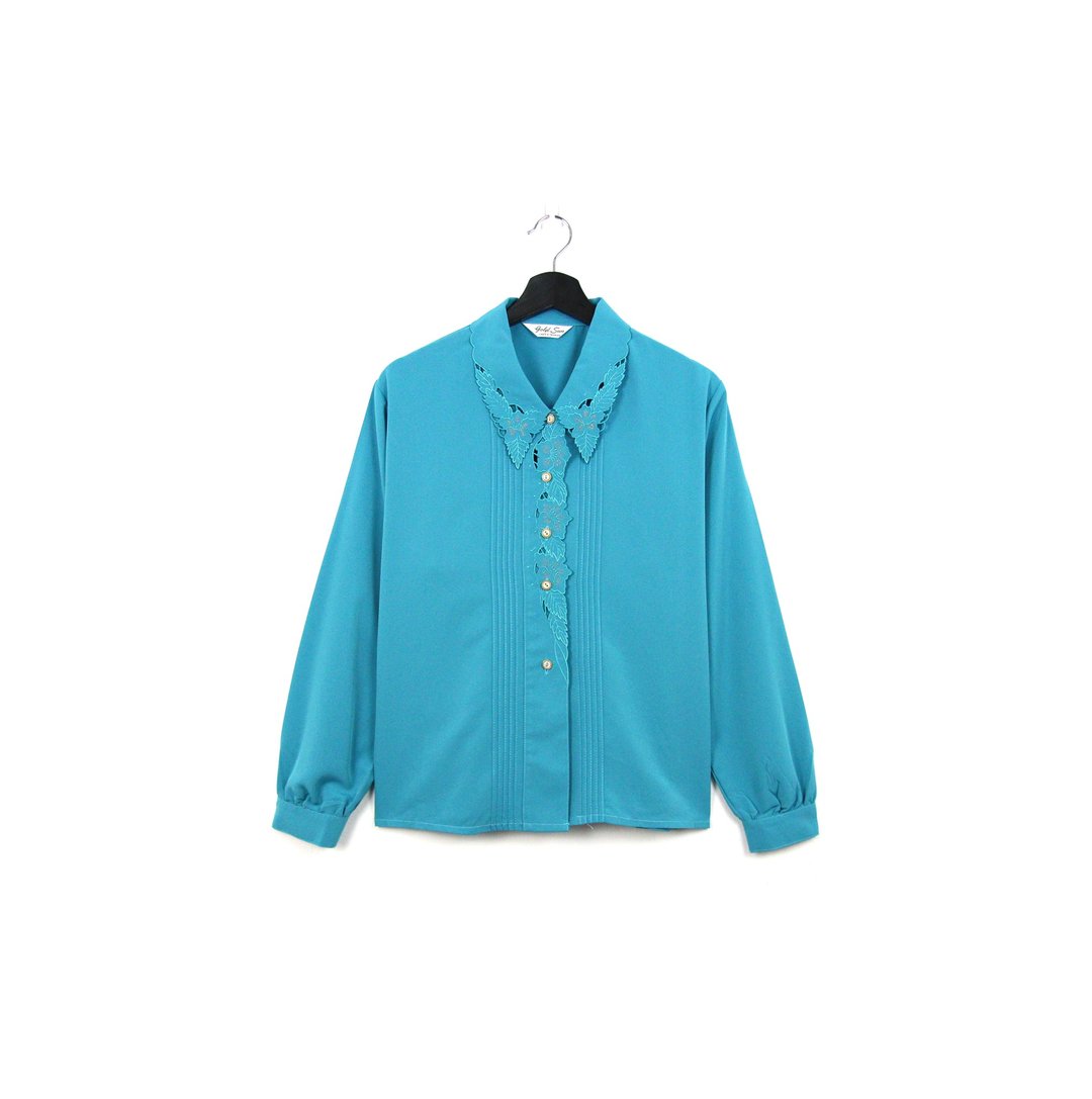 Back to Green:: 日和感丝质白衬衫 蔚蓝//vintage shirt - 女装衬衫 - 丝．绢 