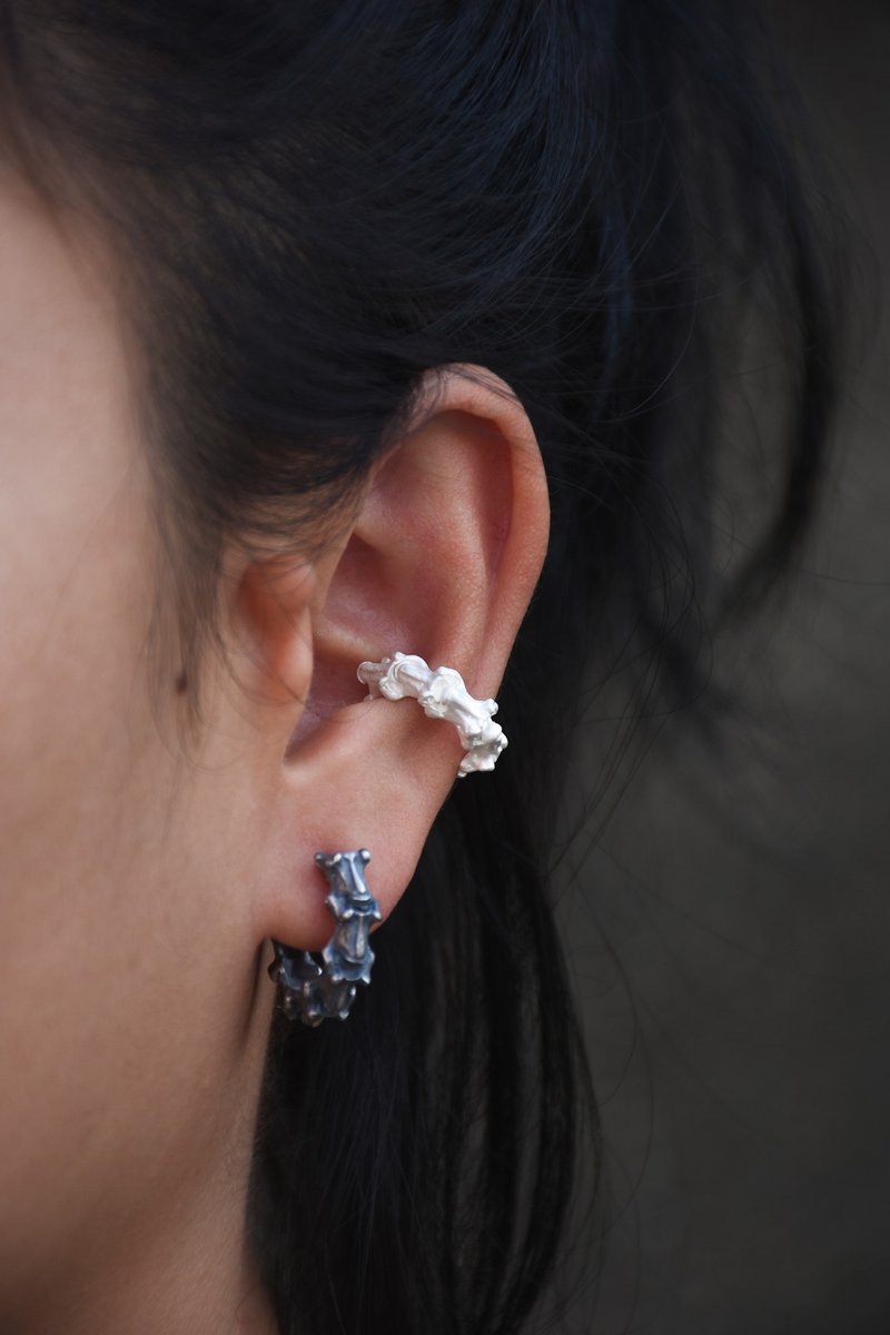 脊椎骨节纯银耳骨夹 暗黑美学手工无耳洞耳夹耳挂 - 耳环/耳夹 - 纯银 银色