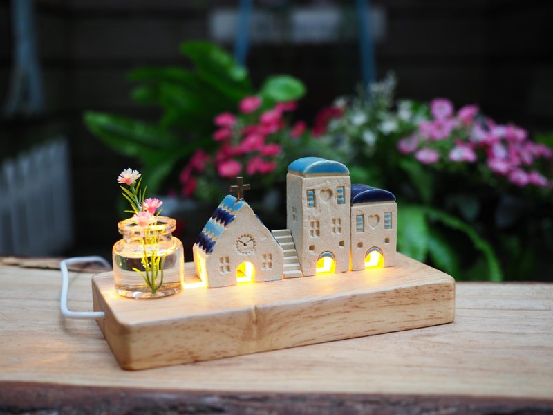 手绘地中海小屋6件组/(3栋小屋+1小楼梯+1玻璃瓶/花+1木座灯) - 摆饰 - 陶 多色