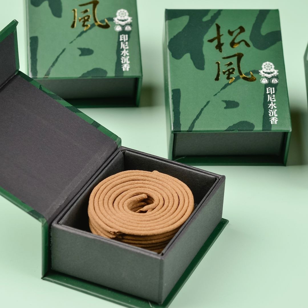 松风-九品印尼沉香-16片小盘香 - 香薰/精油/线香 - 其他材质 绿色