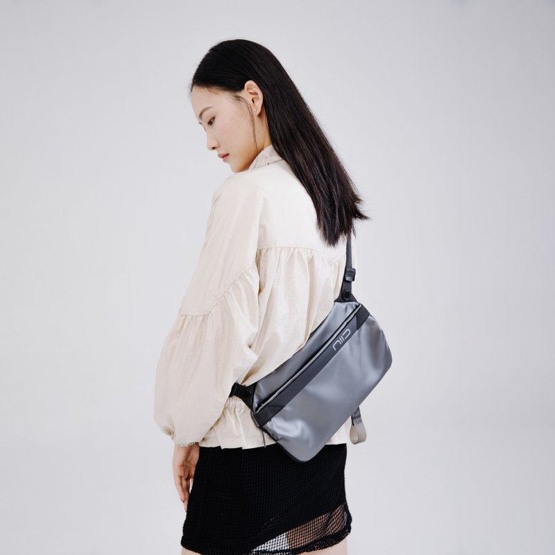 【圣诞礼物】NEO Fancy 单肩包 - 快银 - 侧背包/斜挎包 - 聚酯纤维 银色