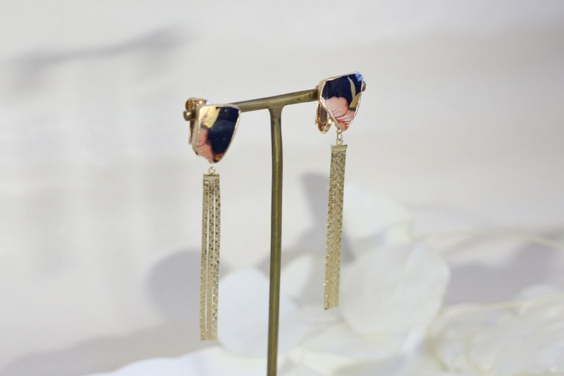 有田烧金继螺丝弹簧耳夹花痴粉红有田烧金继摇摆链摇摆珠宝传统工艺 A2 - 耳环/耳夹 - 陶 粉红色