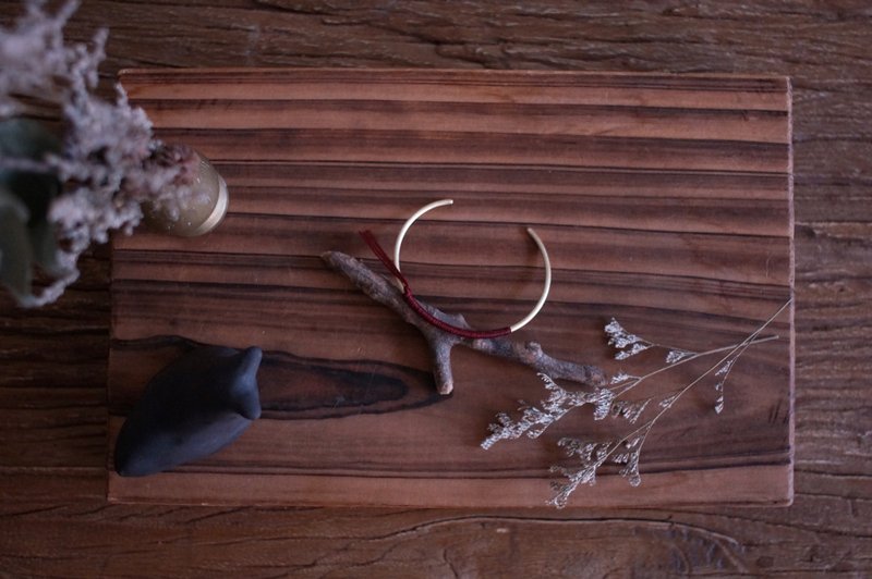 京都绝色【月光】─ 红月 黄铜手镯 - 手链/手环 - 铜/黄铜 红色