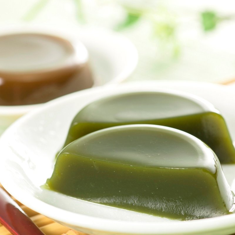 日本葛饼礼盒 - 抹茶口味 + 焙茶口味 各 4 入 - 蛋糕/甜点 - 新鲜食材 绿色